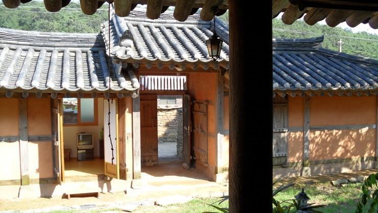 Goseong Choi Pilgan'S Old House Hotell Eksteriør bilde